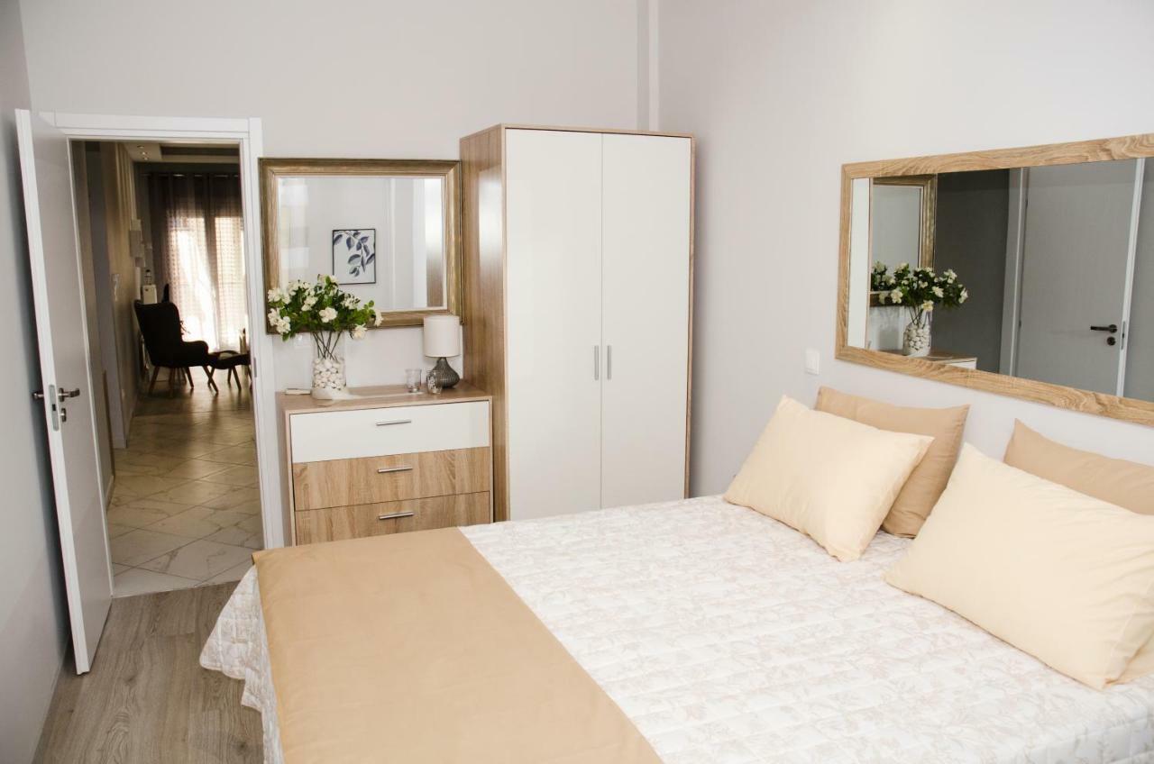 Cozy Home In Thessaloniki Center Bagian luar foto