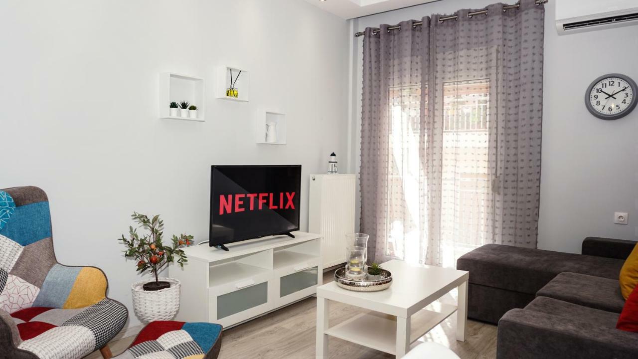 Cozy Home In Thessaloniki Center Bagian luar foto