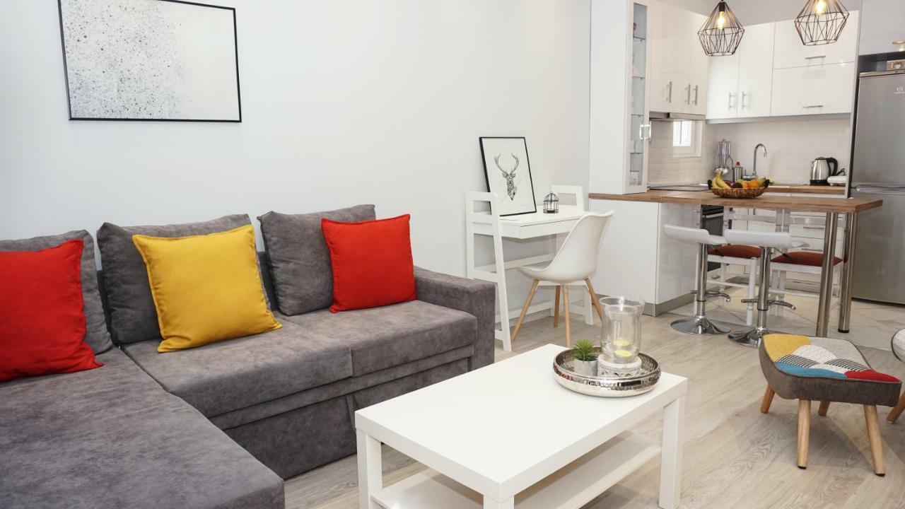 Cozy Home In Thessaloniki Center Bagian luar foto